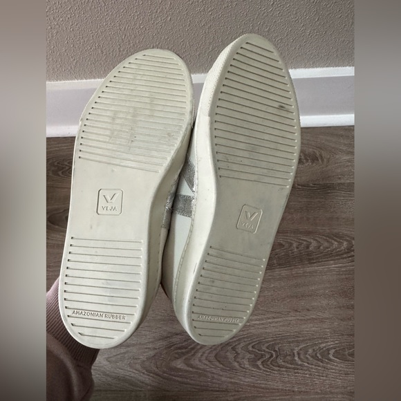 Veja Esplar Silver Orange Fluorescent - Picture 9 of 10